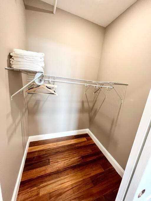 501 Cozy And Comfy 1br In Center City Apartment *